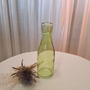 Vase Flasche hellgrün